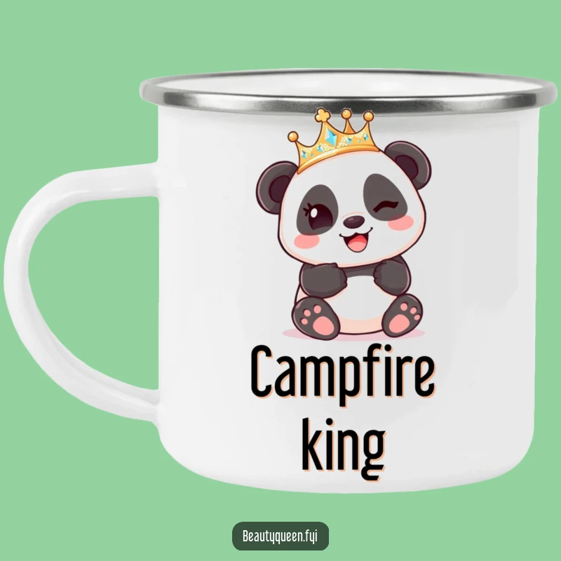 Funny Panda King Crown Camping Mug: Cozy & Humorous Outdoor Mug Gift